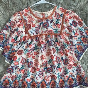 Flowy floral blouse